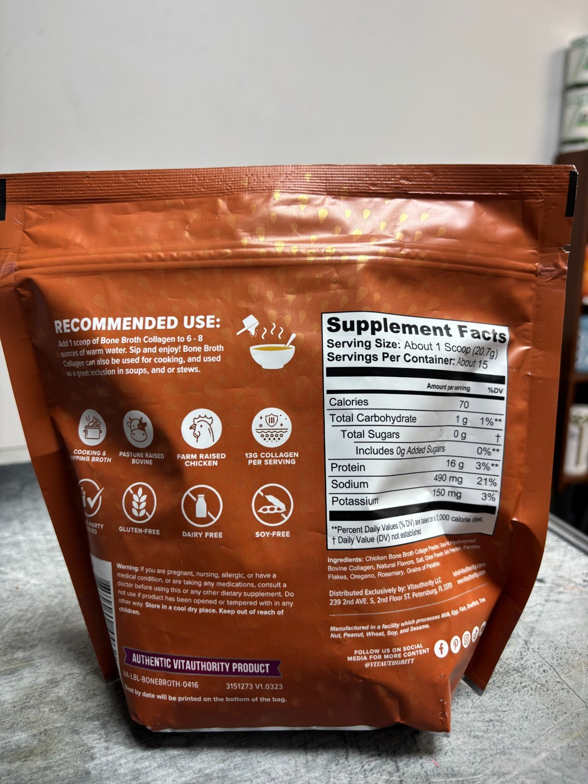 Vitauthority Bone Broth Collagen Chicken & Herb – 16g Protein – 15 Servings