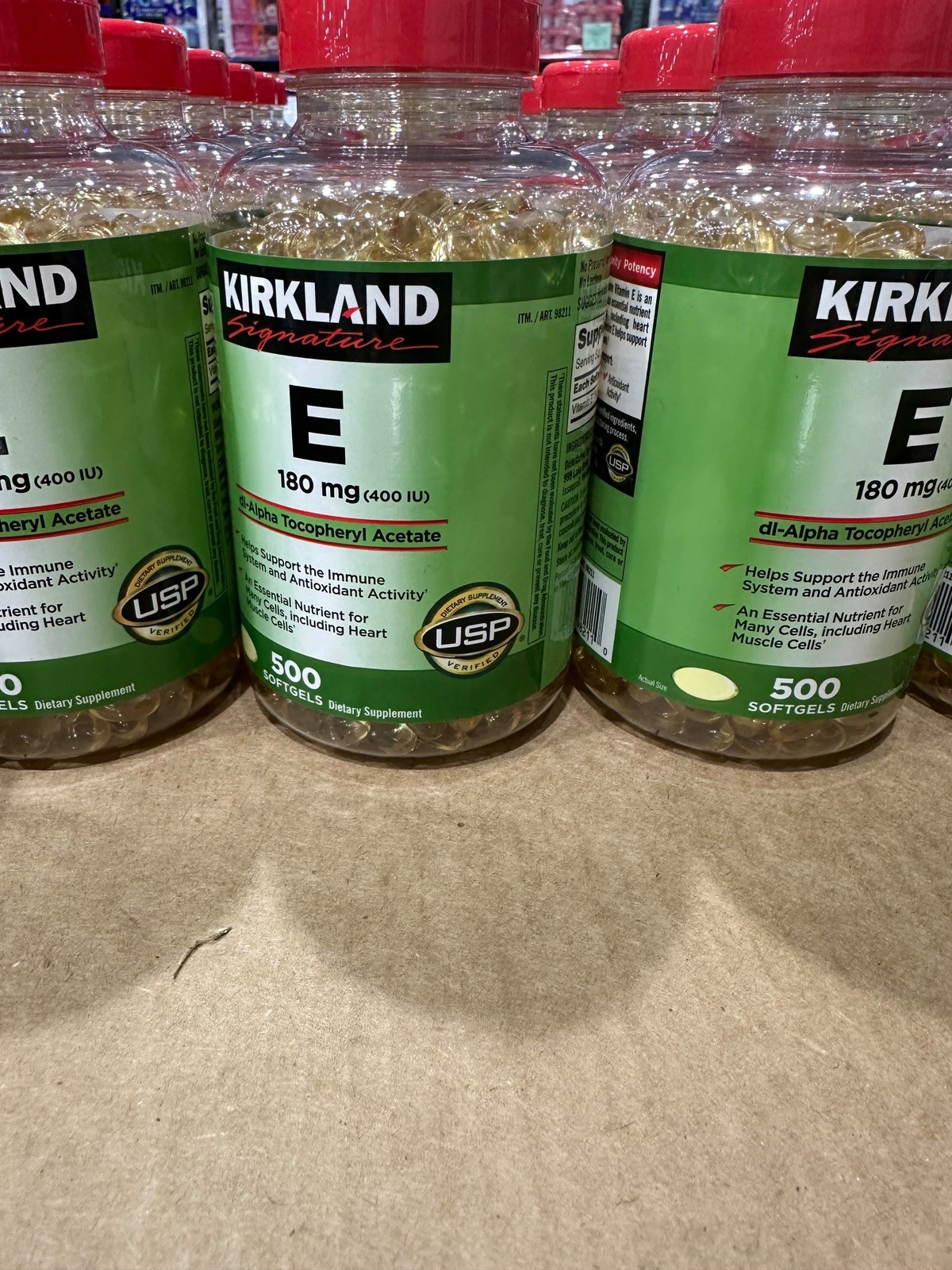Kirkland Signature Vitamin E 180 mg., 500 Softgels Exp 02/2030
