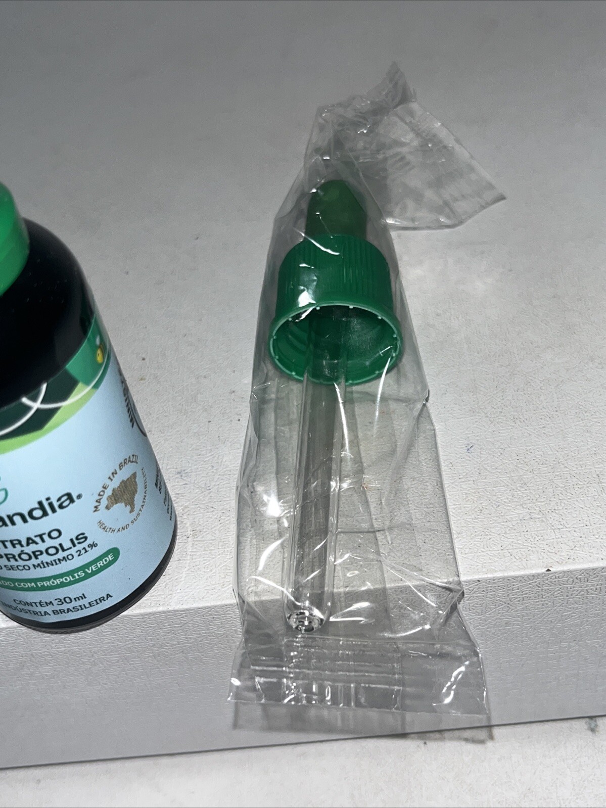 Green Propolis Extract 21% Supplement 1floz Sealed, Damaged Box