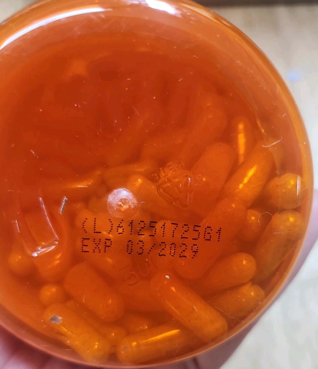 Metamucil Fiber 3-in-1 Psyllium Capsule Fiber Supplement 300 Ct Exp 3/2029