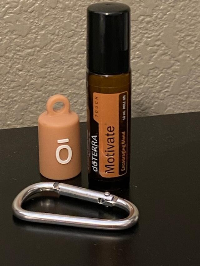 NEW! MOTIVATE TOUCH 10mL Rollerball Essential Oil «Confidence» + TOPPER