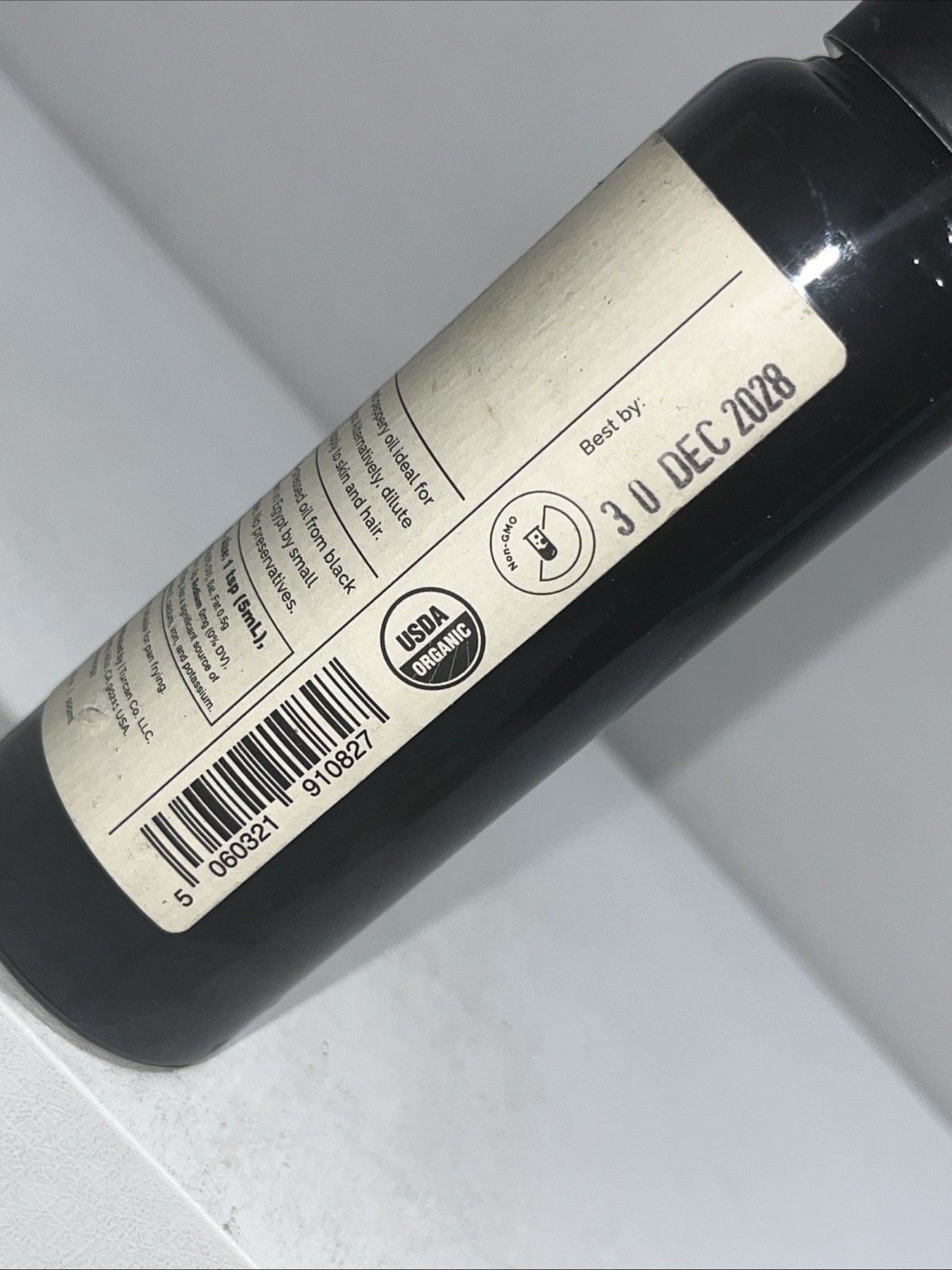 Sealed Organic Black Seed Oil, 3.4oz, Damaged Outer