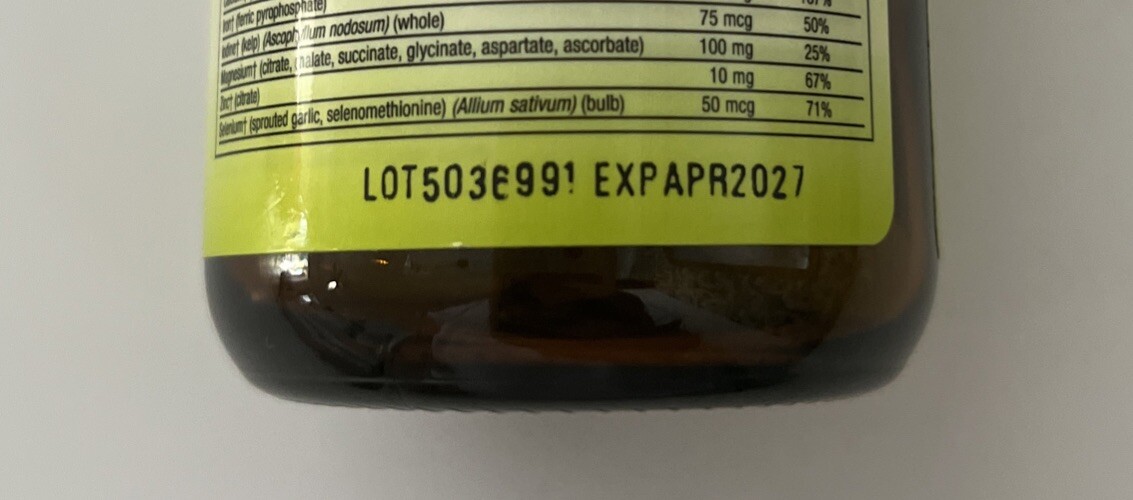 Whole Earth & Sea Women’s Prenatal Multivitamin & Mineral 60 tabs Exp: 4/27